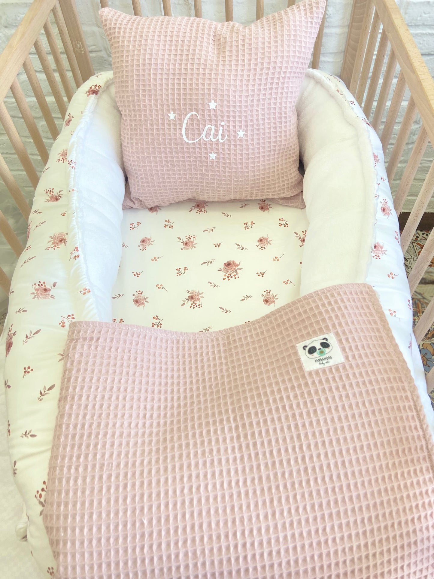 Pack Baby Rose (nido, manta y cojín personalizado)